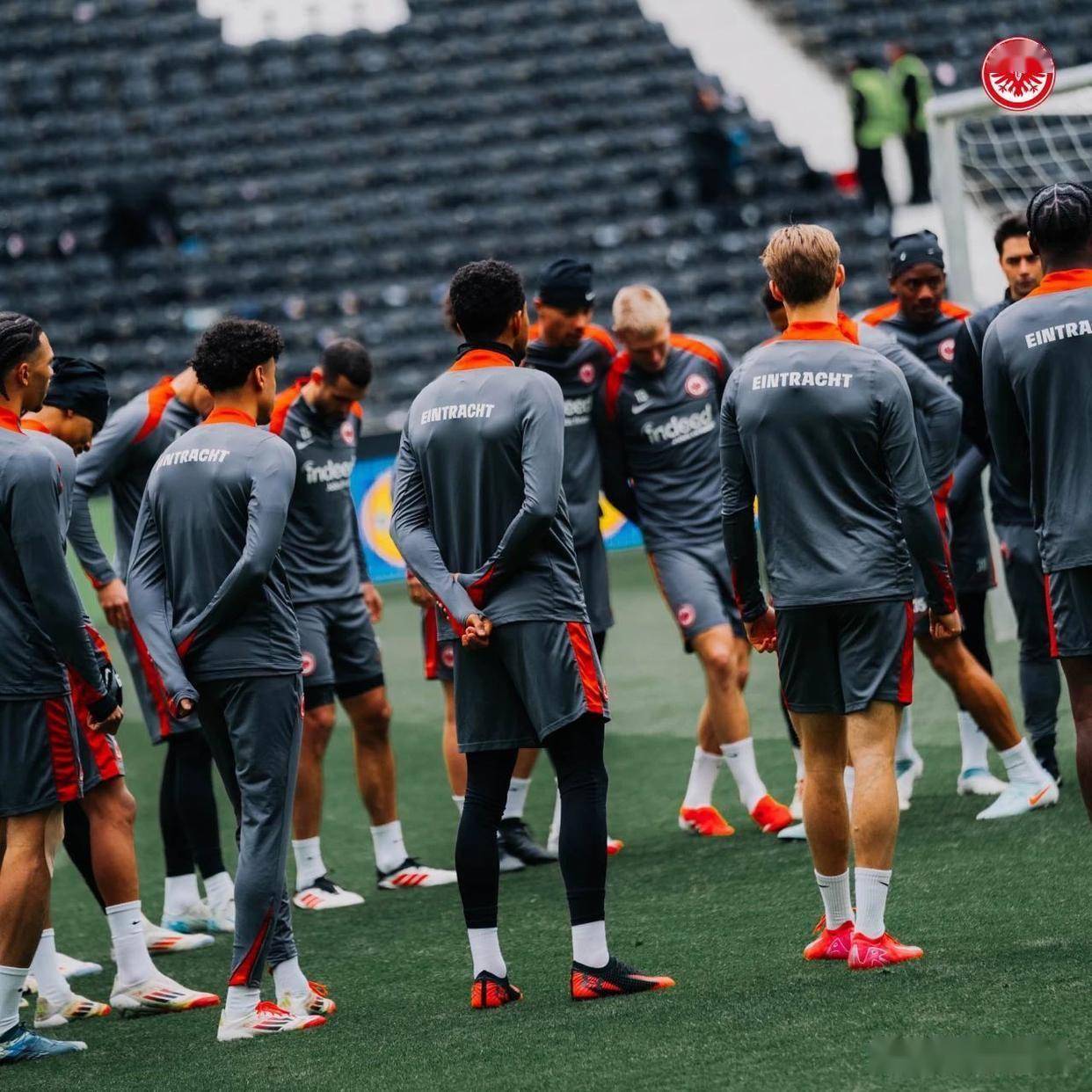 刚刚！莱比锡伤情更新备战欧联克里夫兰骑士加时末段队长鼓劲，阿贾克斯围绕社区盾豪取连胜的简单介绍