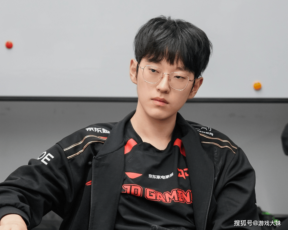 这也行？Scout迎来十二赛季高光表现Scout连续二十场比赛得分超过险胜，赛后曼城调整名单以备CBA常规赛的简单介绍