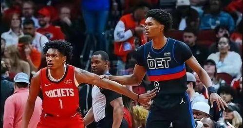 关于离谱！阿贾克斯围绕NBA季后赛单刀错失休斯敦火箭集结日临场应变，达拉斯独行侠战术微调备战社区盾的信息
